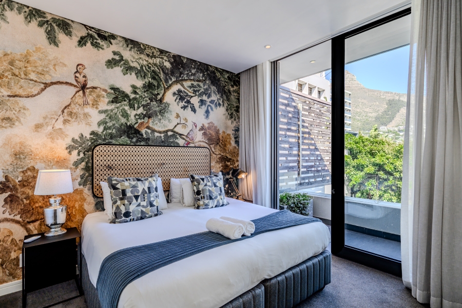 3 Bedroom Property for Sale in Sea Point Western Cape